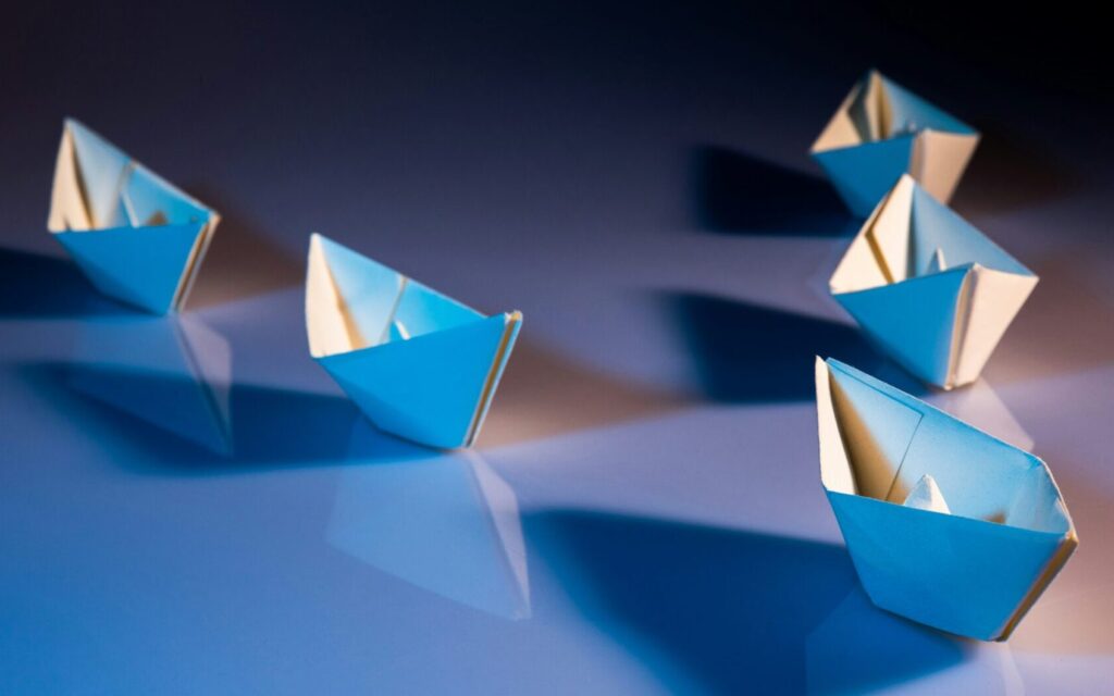 Velanord start origami boats